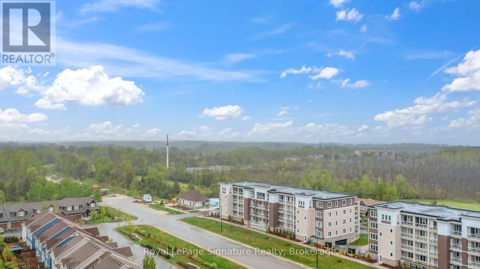 102 - 17 SPOONER CRESCENT, #102