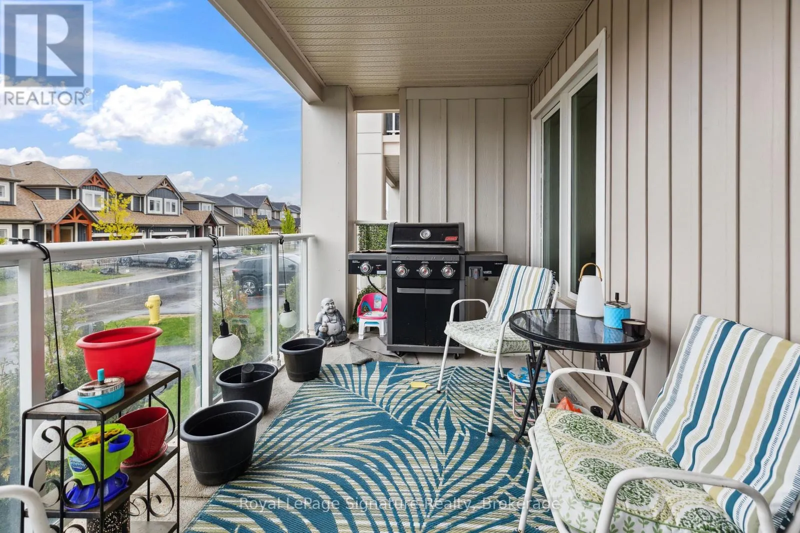 102 - 17 SPOONER CRESCENT, #102