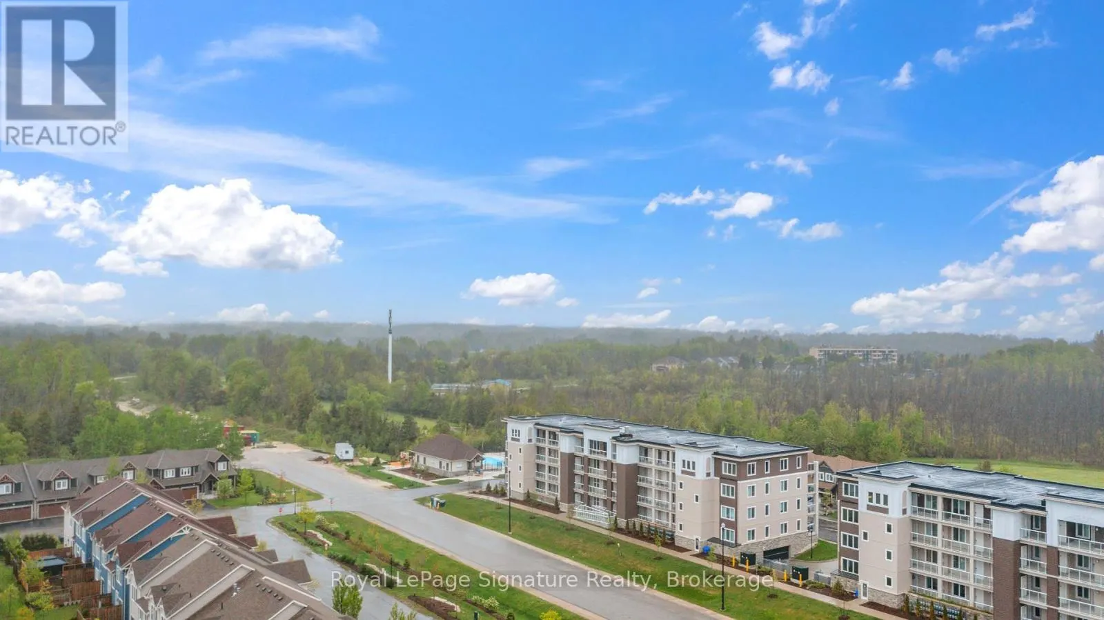 102 - 17 SPOONER CRESCENT, #102