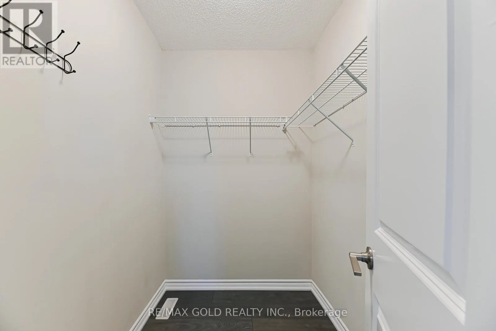 72 BROWN BEAR STREET