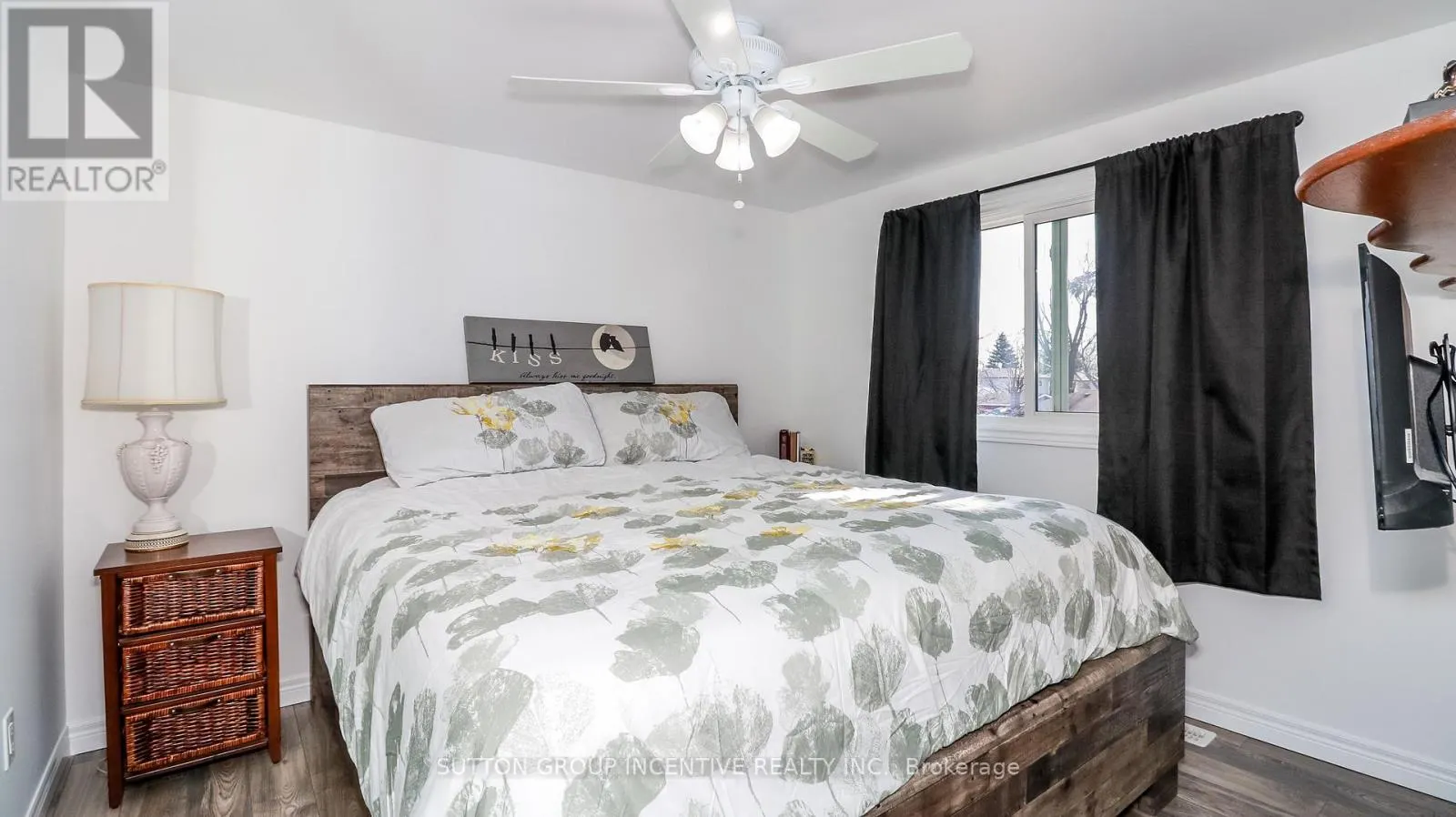 220 LETITIA STREET