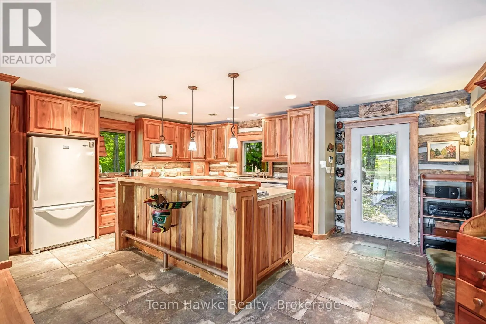 968 SUMAC LANE