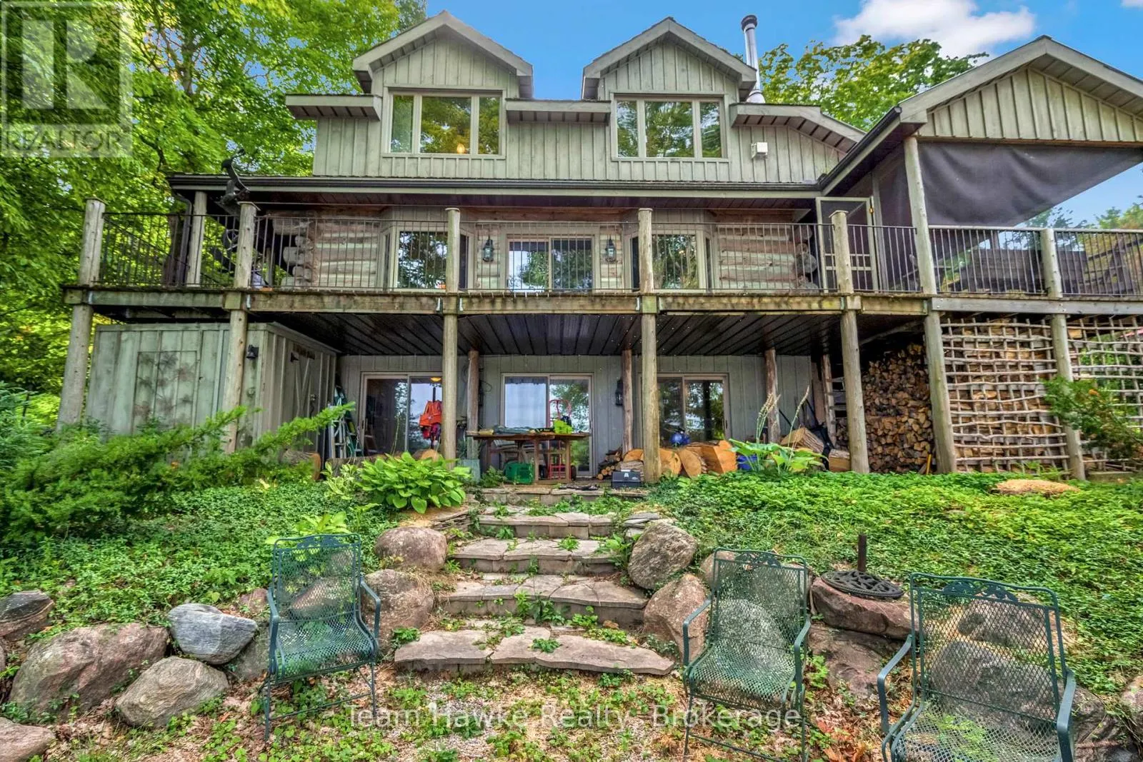 968 SUMAC LANE