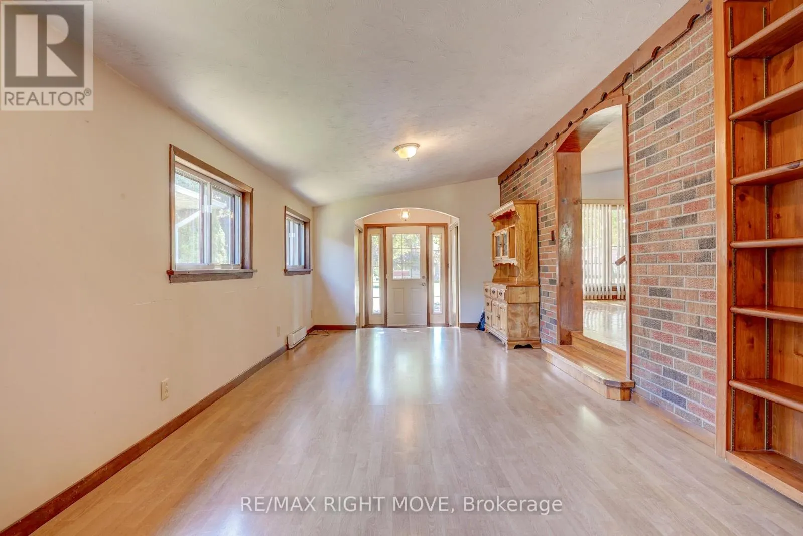 348 COLLINS DRIVE