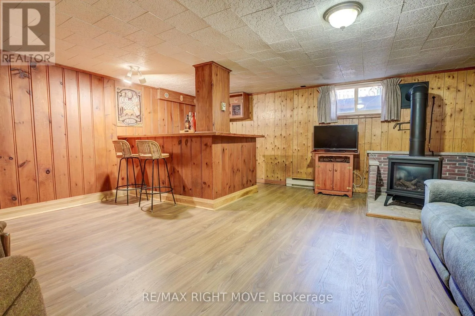 348 COLLINS DRIVE