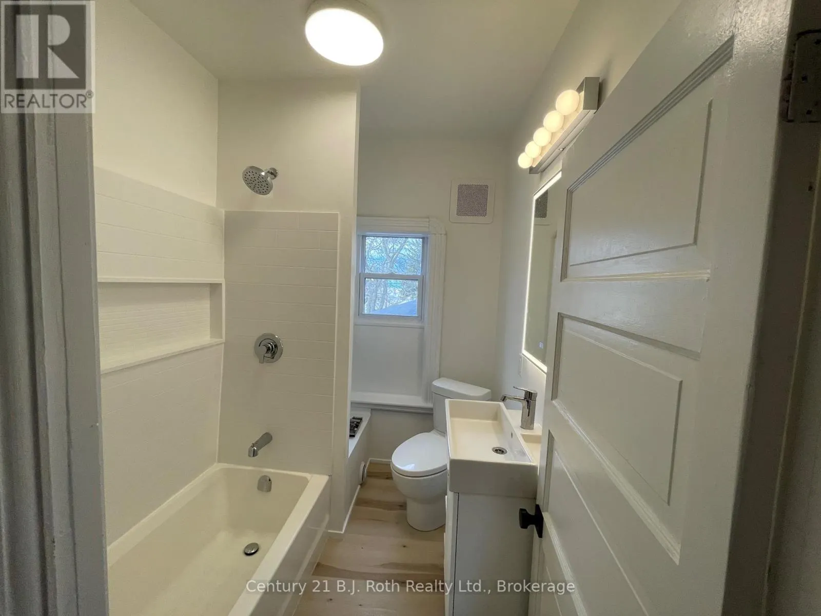 442 MIDLAND AVENUE
