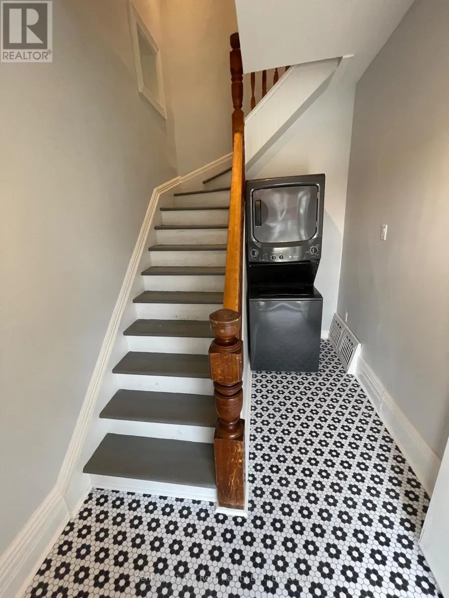 442 MIDLAND AVENUE