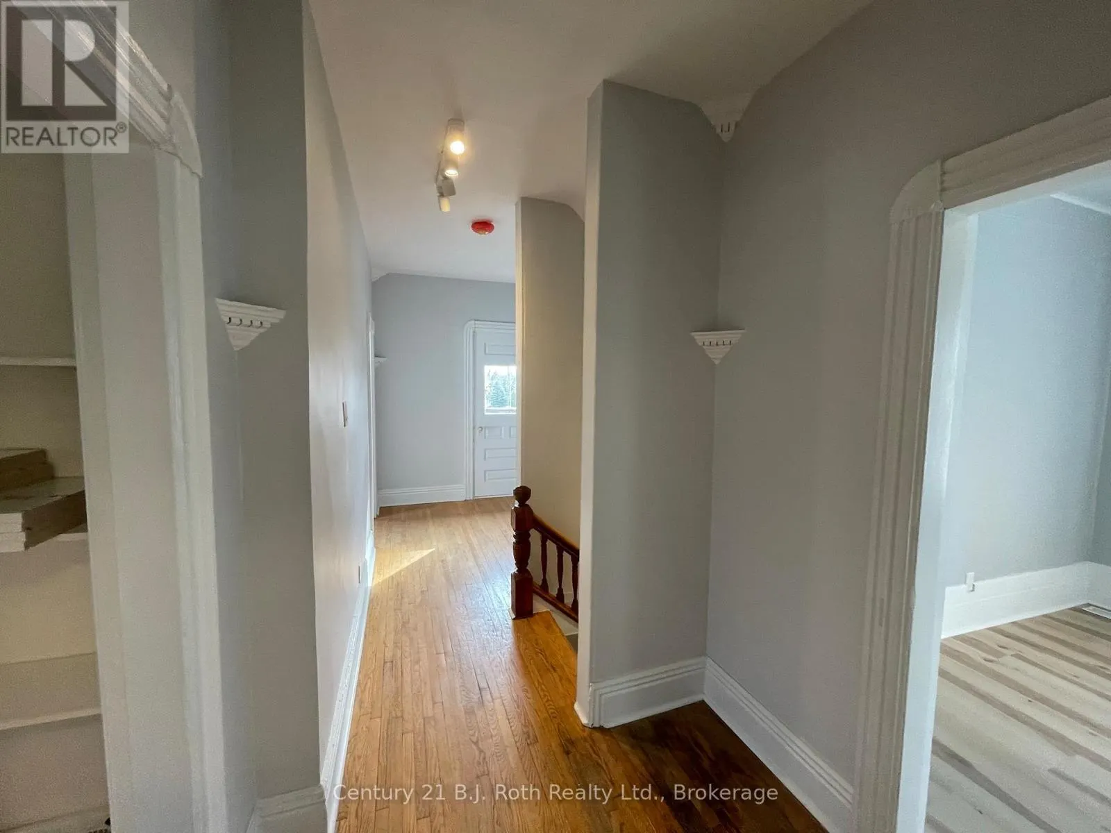 442 MIDLAND AVENUE