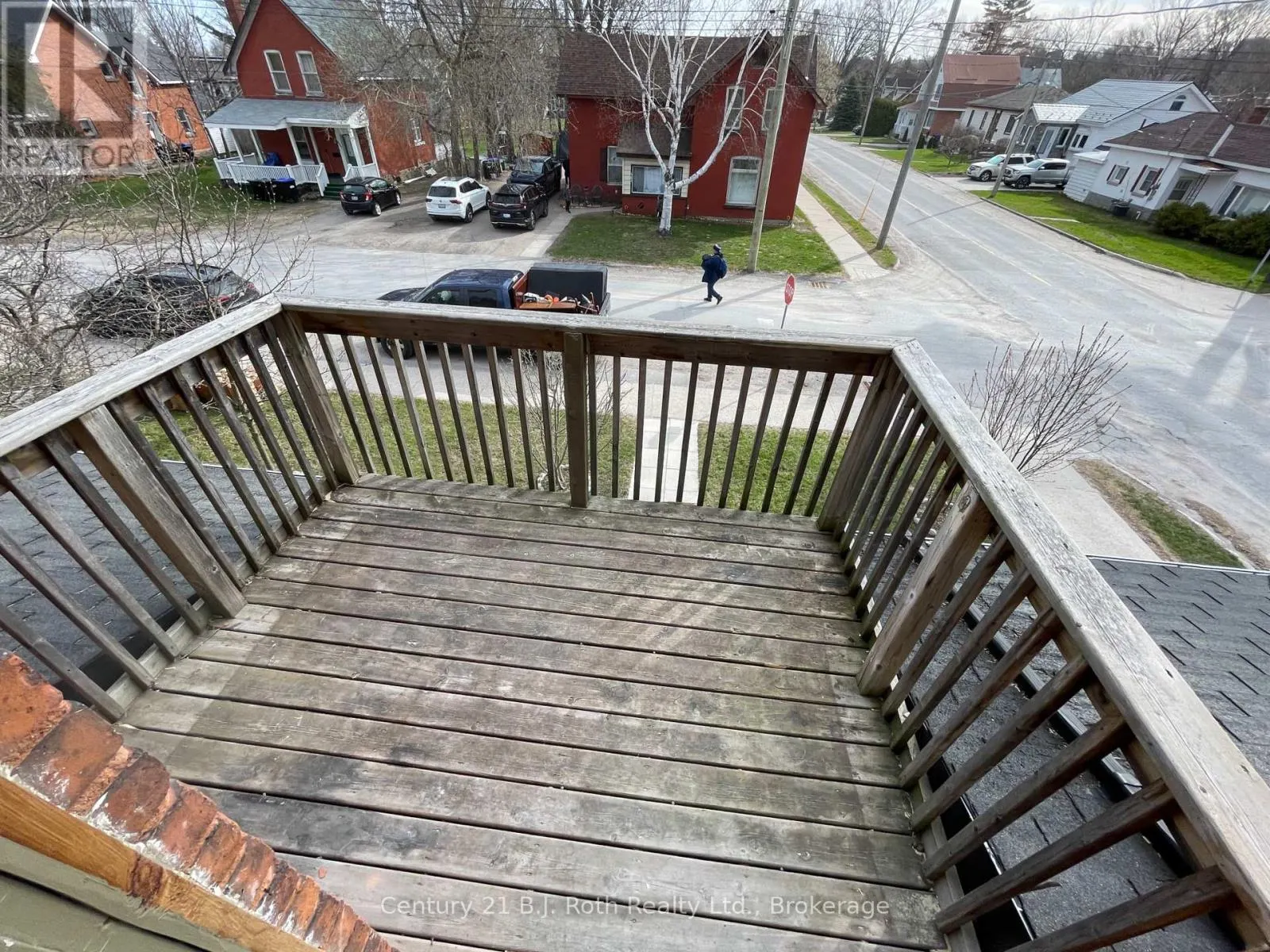 442 MIDLAND AVENUE