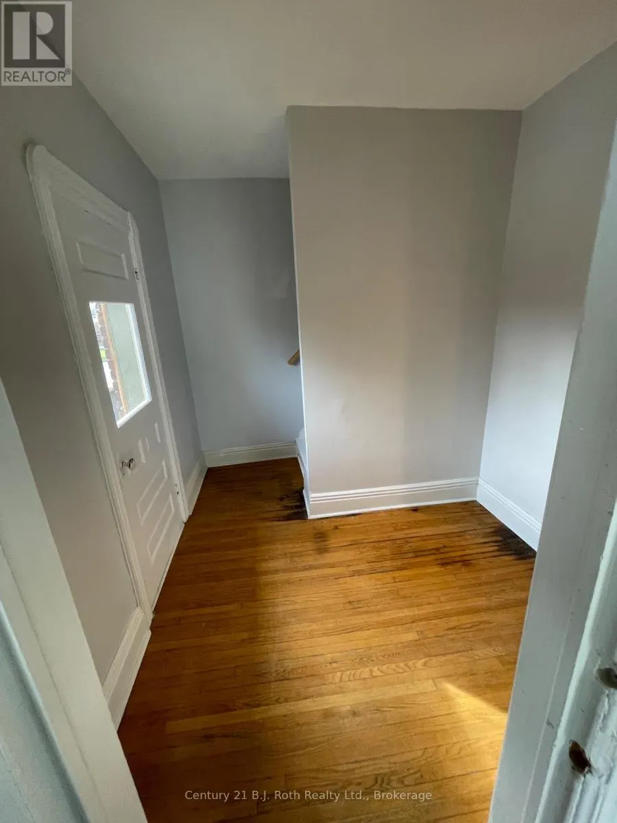 442 MIDLAND AVENUE