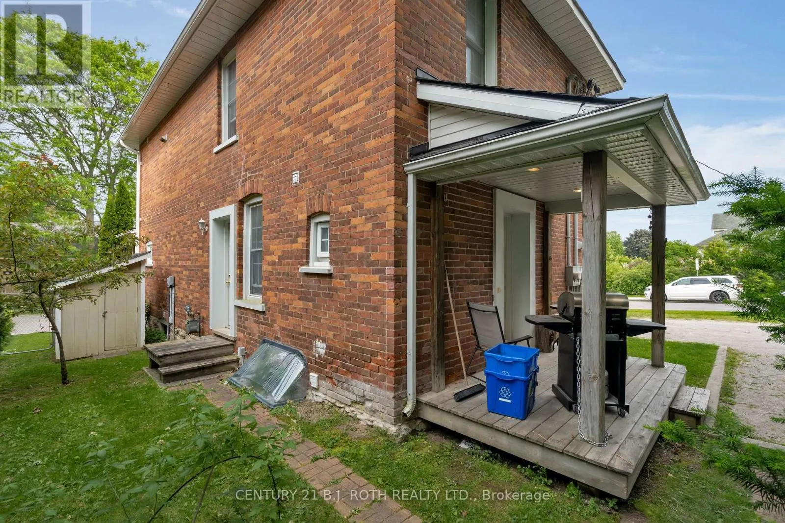 165 PARKVIEW AVENUE