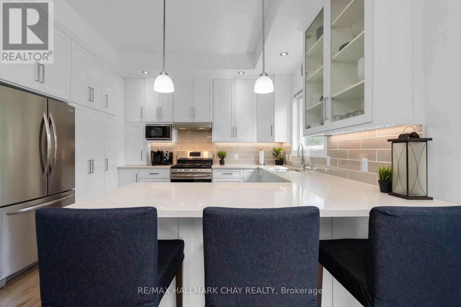 1415 15 16 SIDE ROAD E