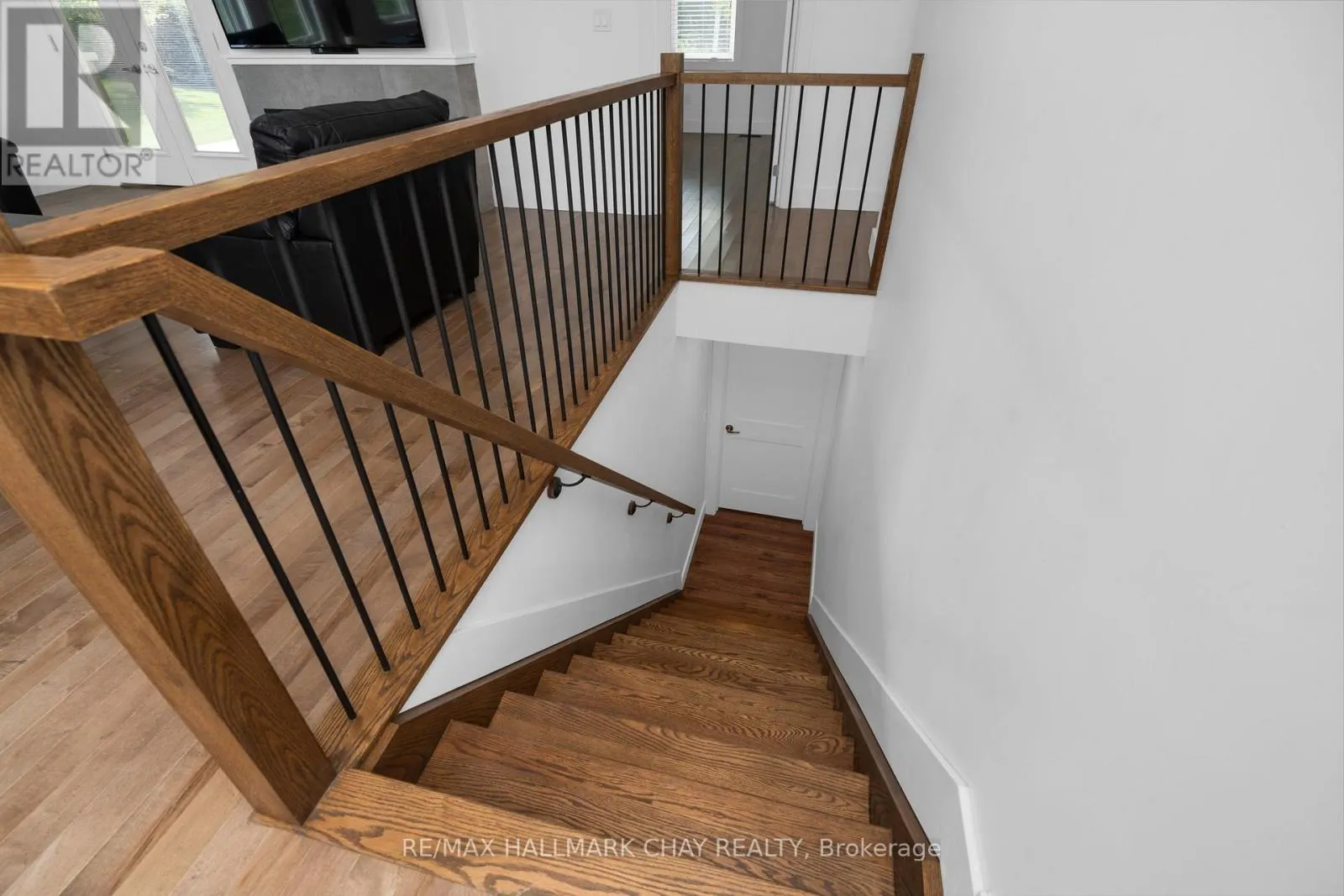 1415 15 16 SIDE ROAD E