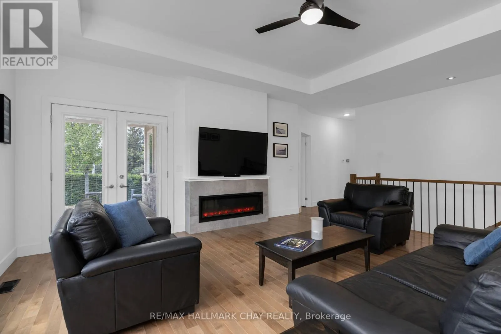 1415 15 16 SIDE ROAD E