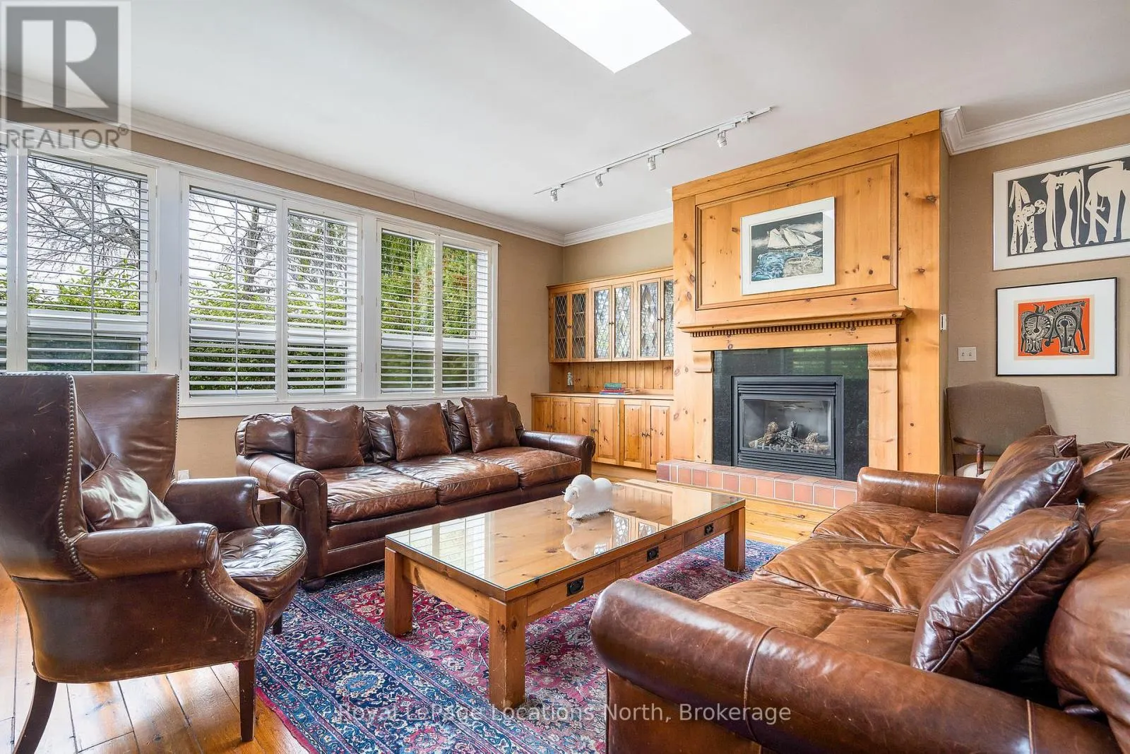 795853 GREY 19 ROAD