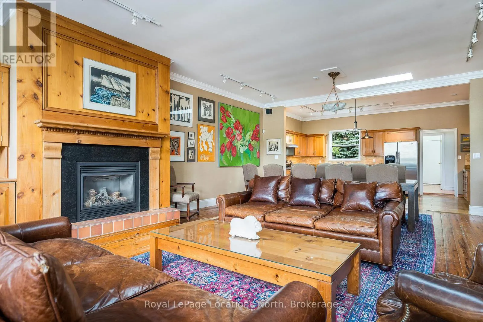 795853 GREY 19 ROAD