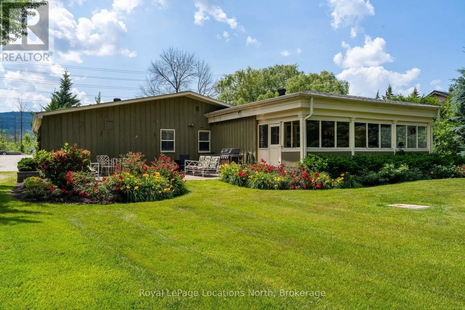 795853 GREY 19 ROAD