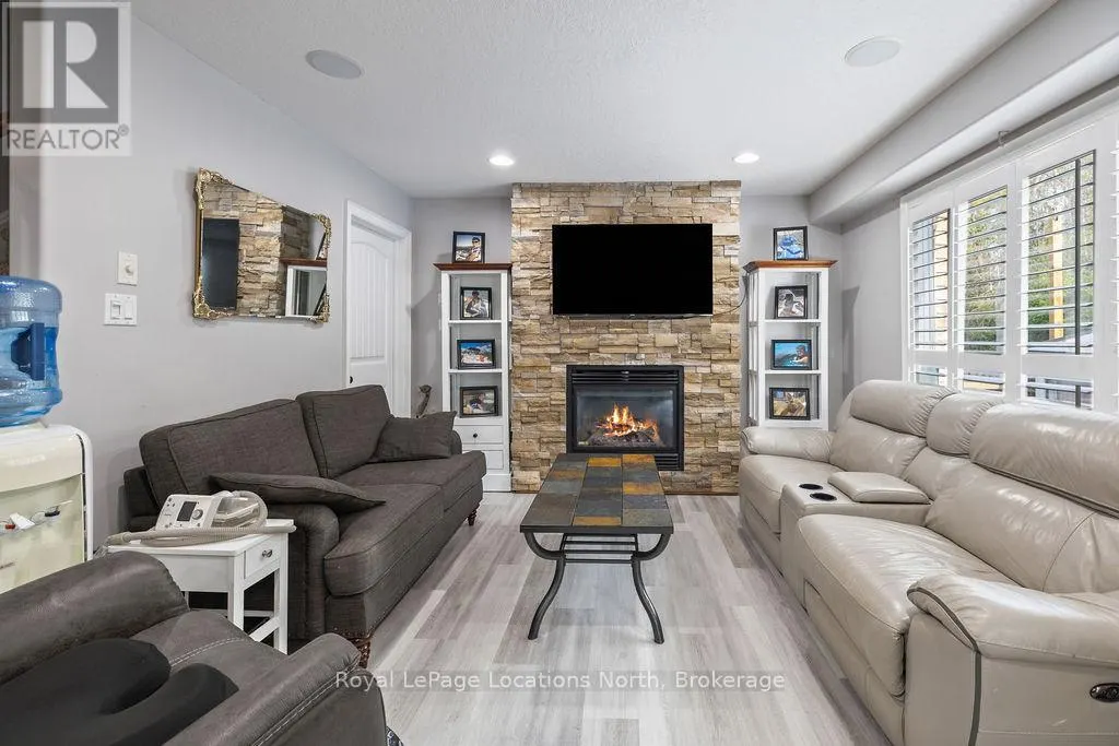 115 CHAMBERLAIN CRESCENT