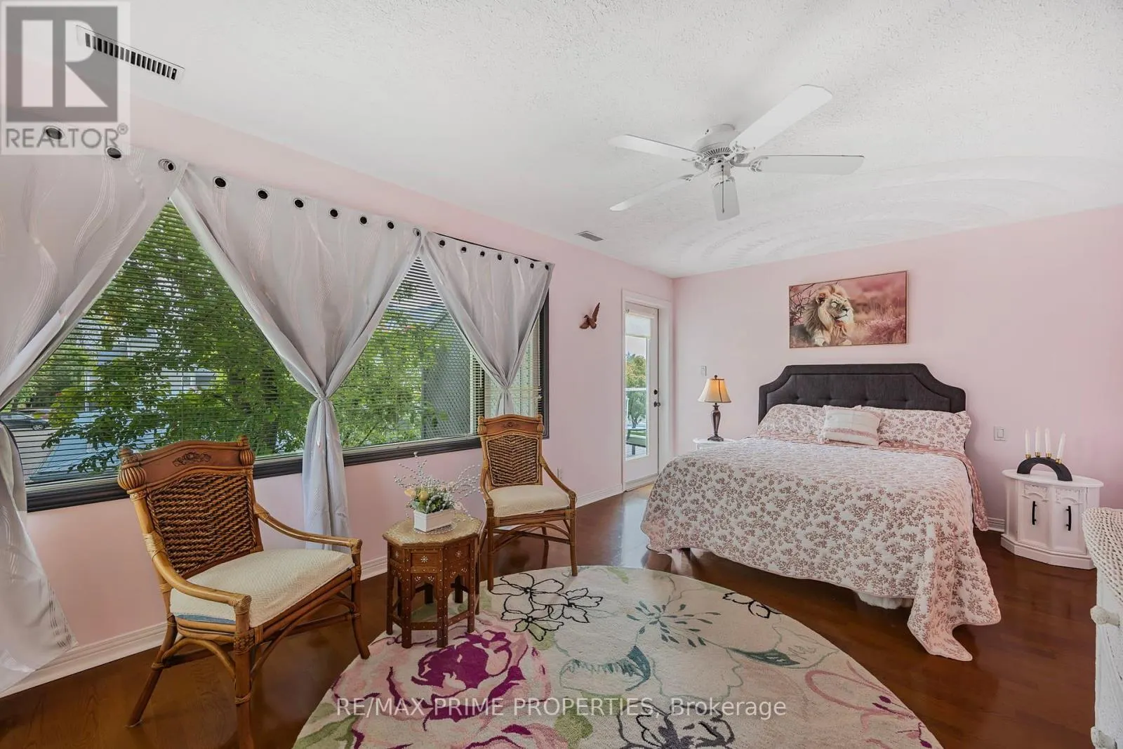 201 - 585 ATHERLEY ROAD