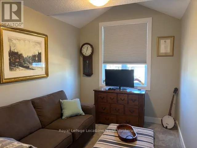 2 FOLEY CRESCENT