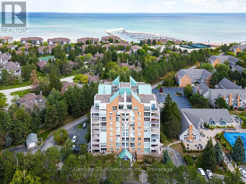 703 - 24 RAMBLINGS WAY, #703