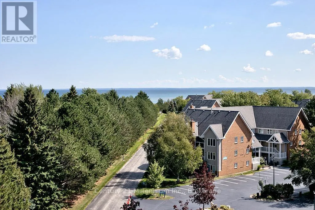 703 - 24 RAMBLINGS WAY, #703
