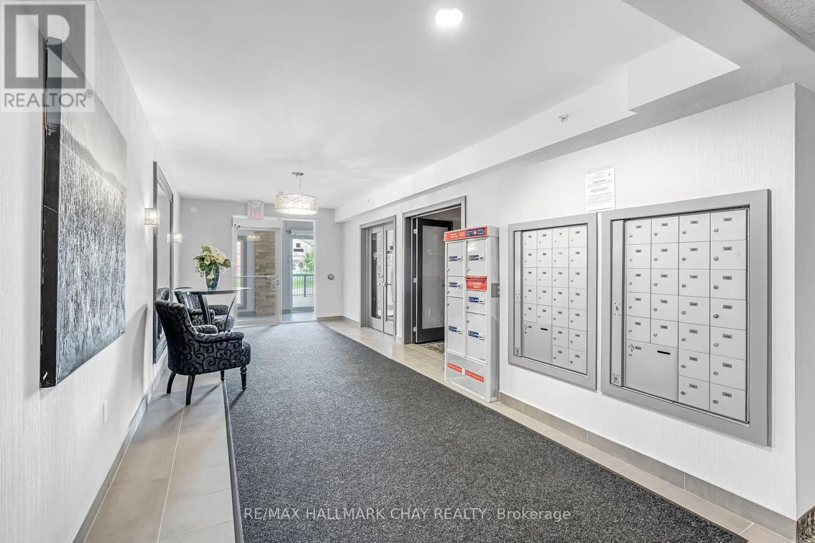110 - 41 FERNDALE DRIVE S