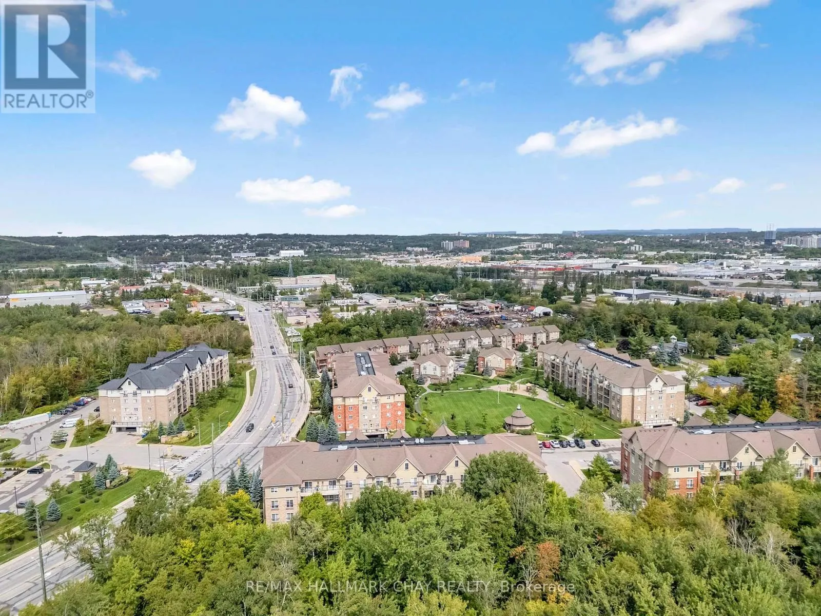 110 - 41 FERNDALE DRIVE S