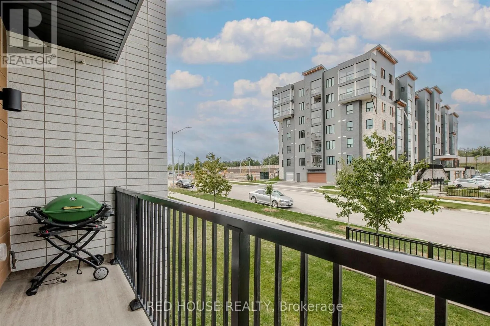 102 - 8 CULINARY LANE