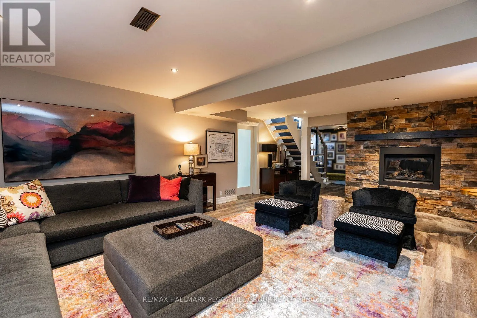 2 SUNNYSIDE AVENUE