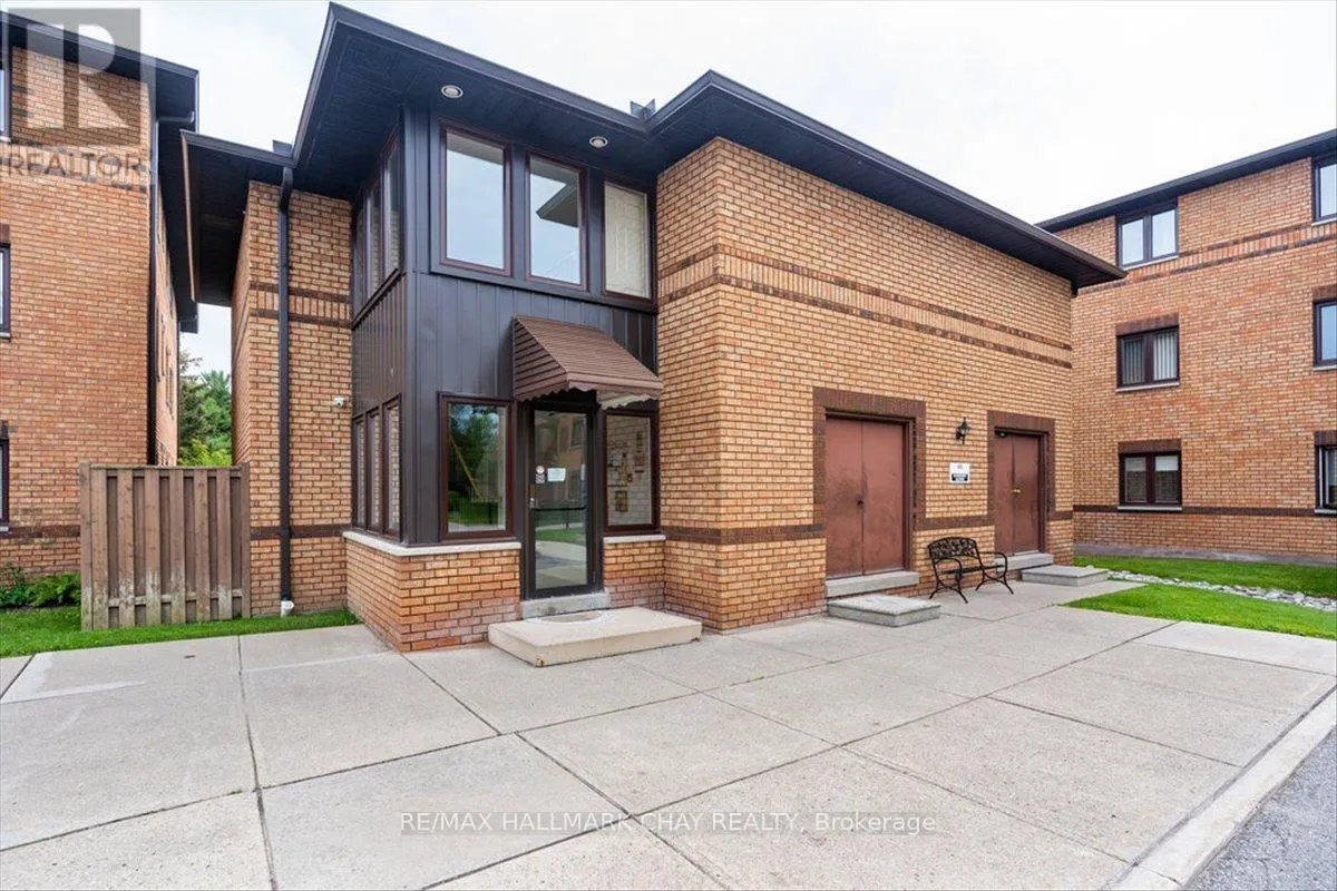 335 - 10 COULTER STREET