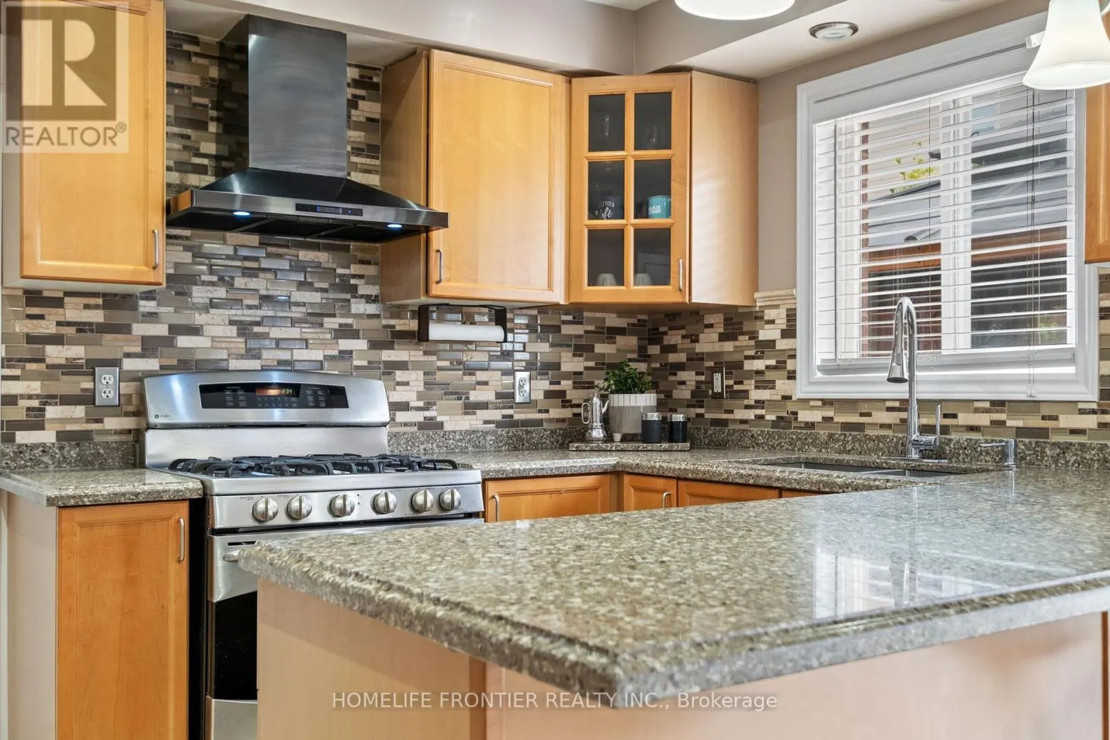 11 MAPLE CROWN TERRACE