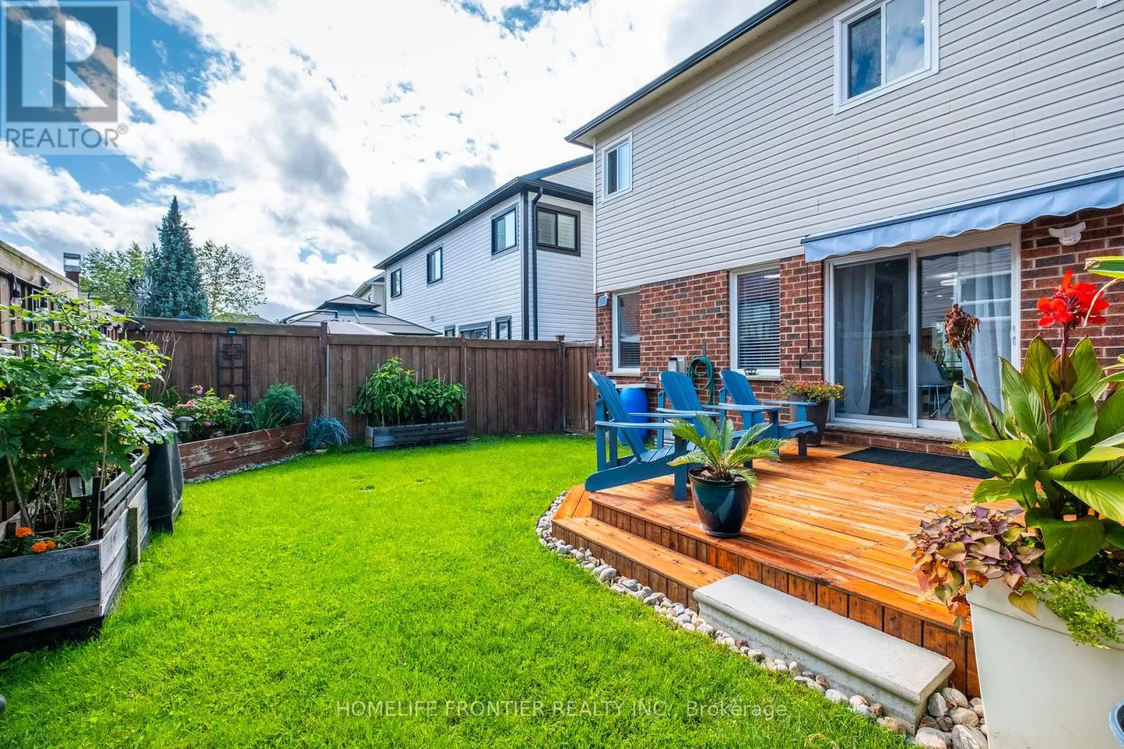 11 MAPLE CROWN TERRACE