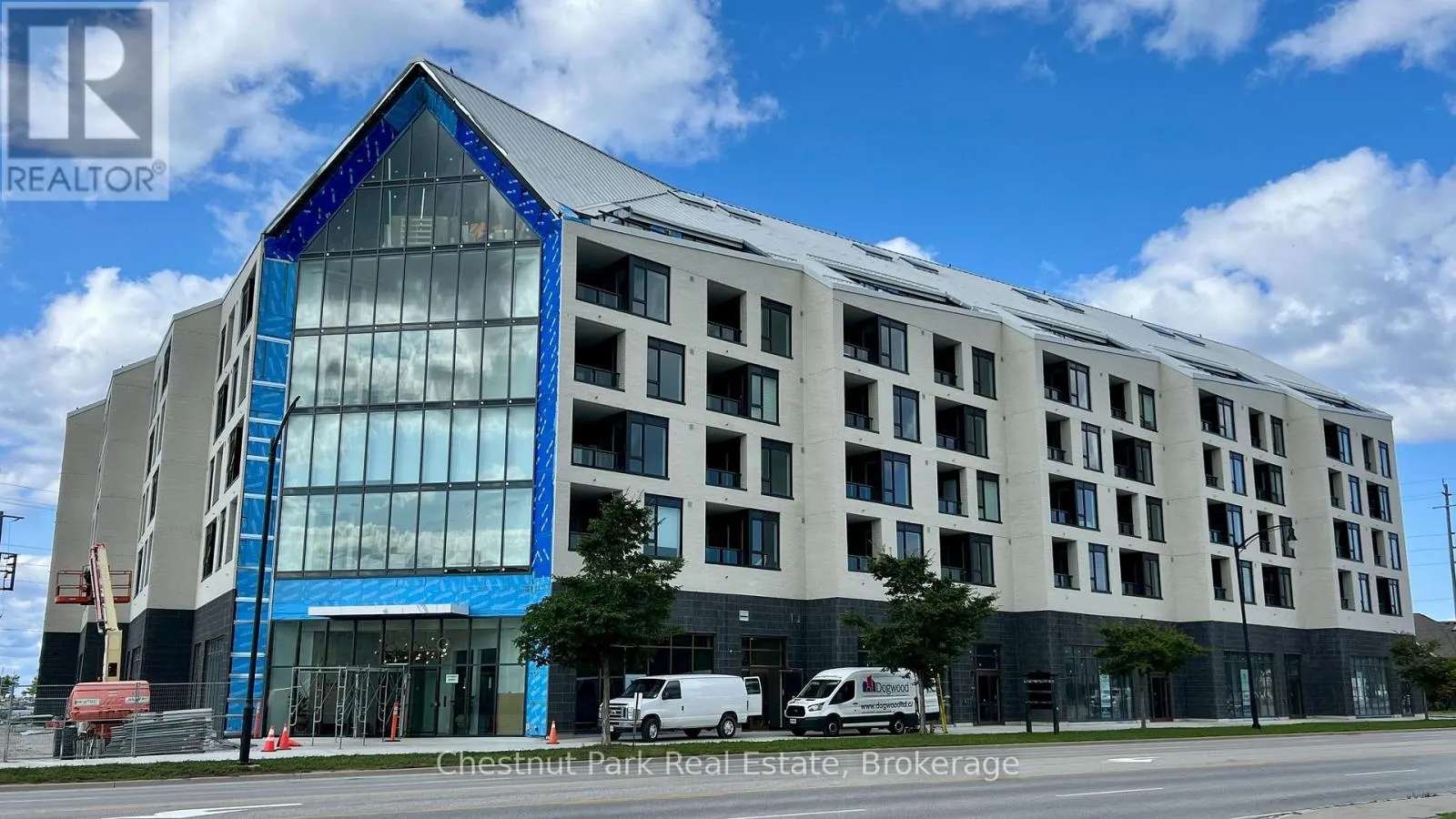 102 - 31 HURON STREET, #102