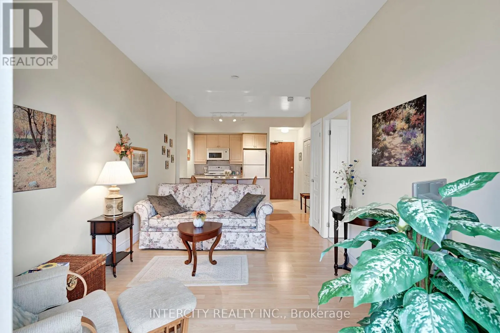 PH12 - 280 ABERDEEN BOULEVARD