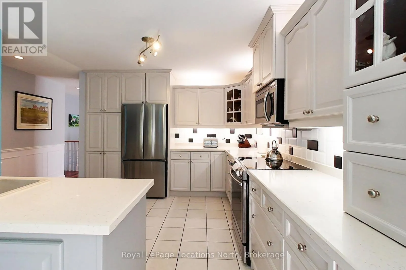 144 ROYAL BEECH DRIVE