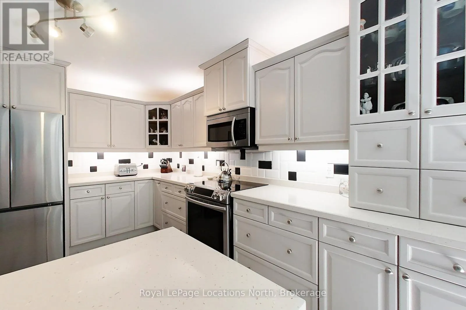 144 ROYAL BEECH DRIVE