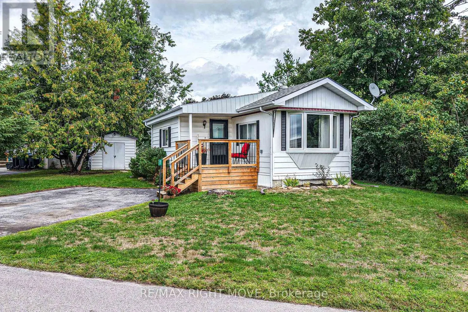 17 BALANTRAE DRIVE