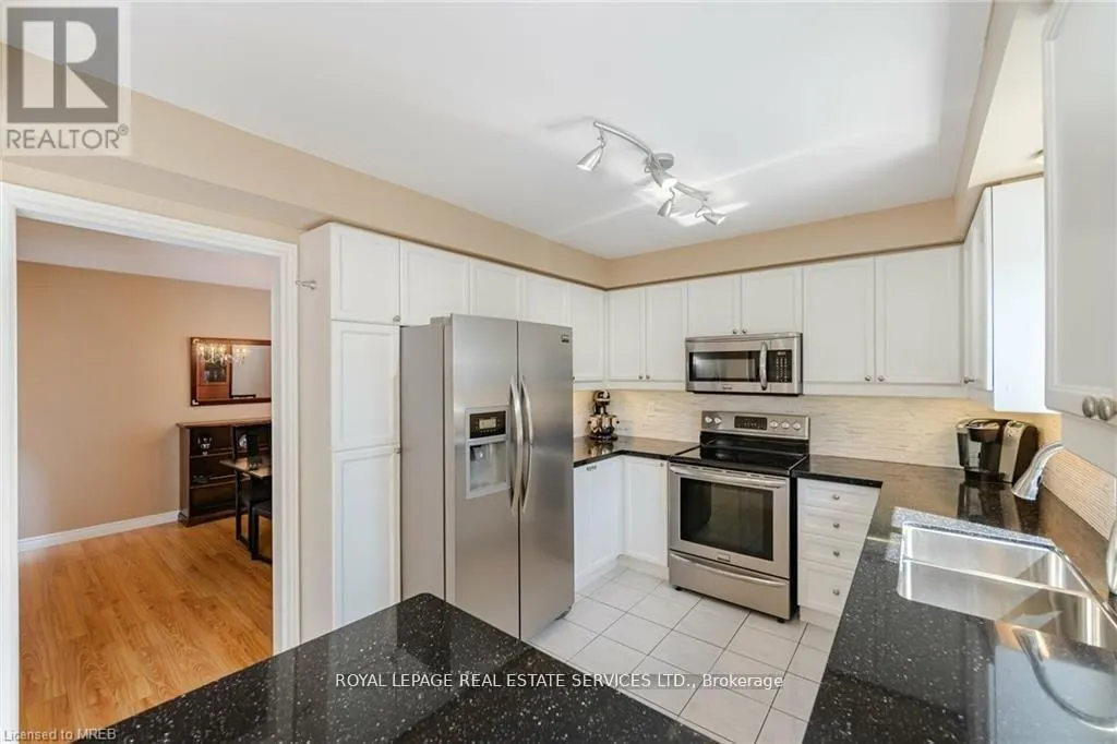 125 FERNDALE DRIVE S