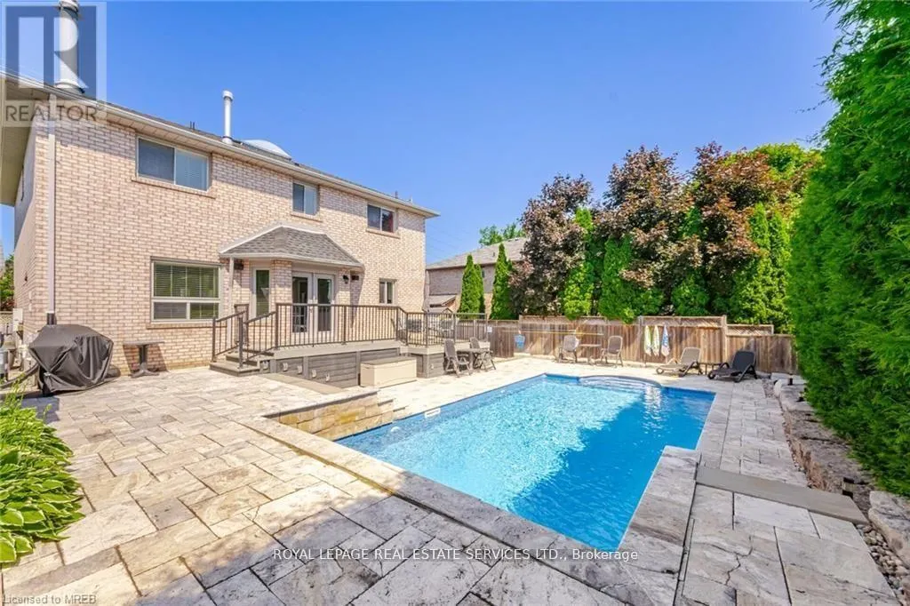 125 FERNDALE DRIVE S
