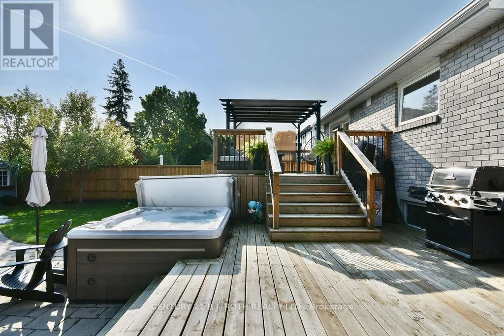 13 CLOVER AVENUE