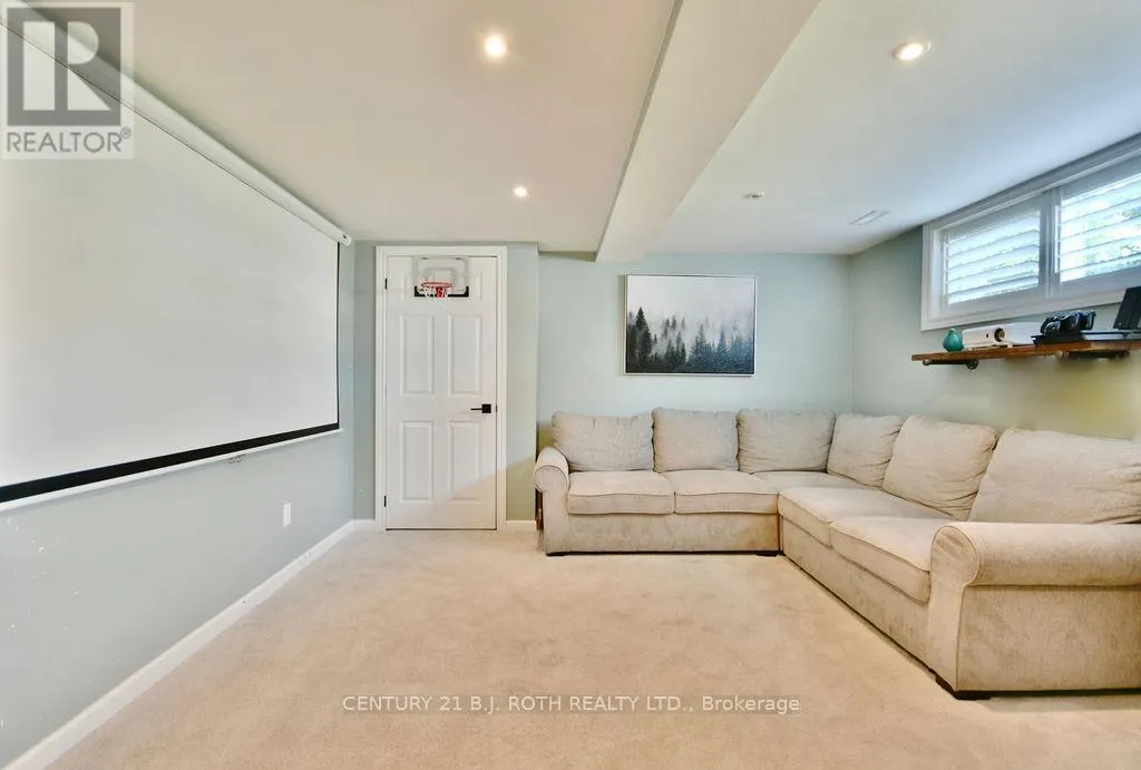 13 CLOVER AVENUE