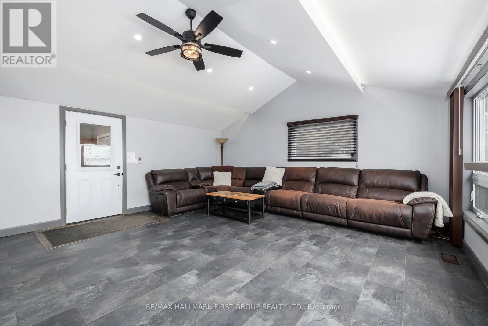 6386 BLUEBIRD STREET