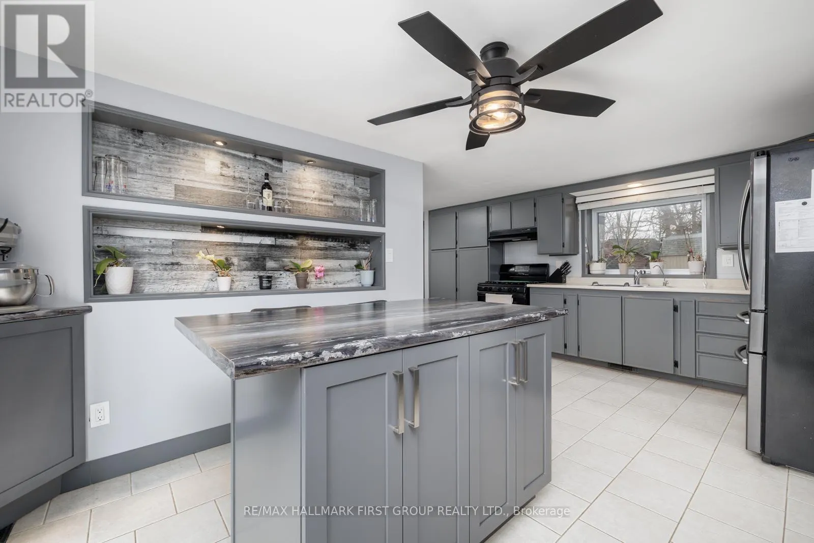 6386 BLUEBIRD STREET
