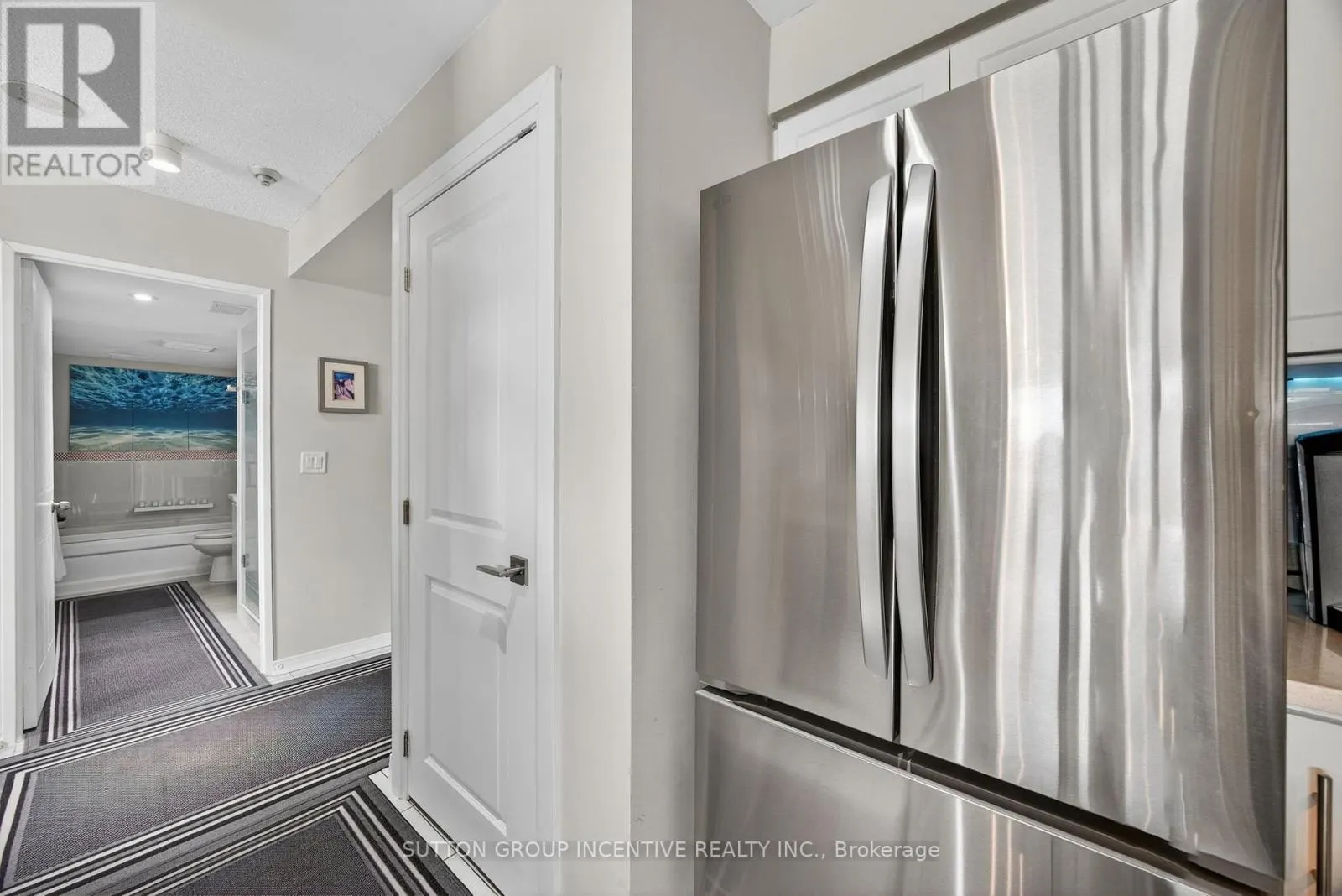505 - 140 DUNLOP STREET E