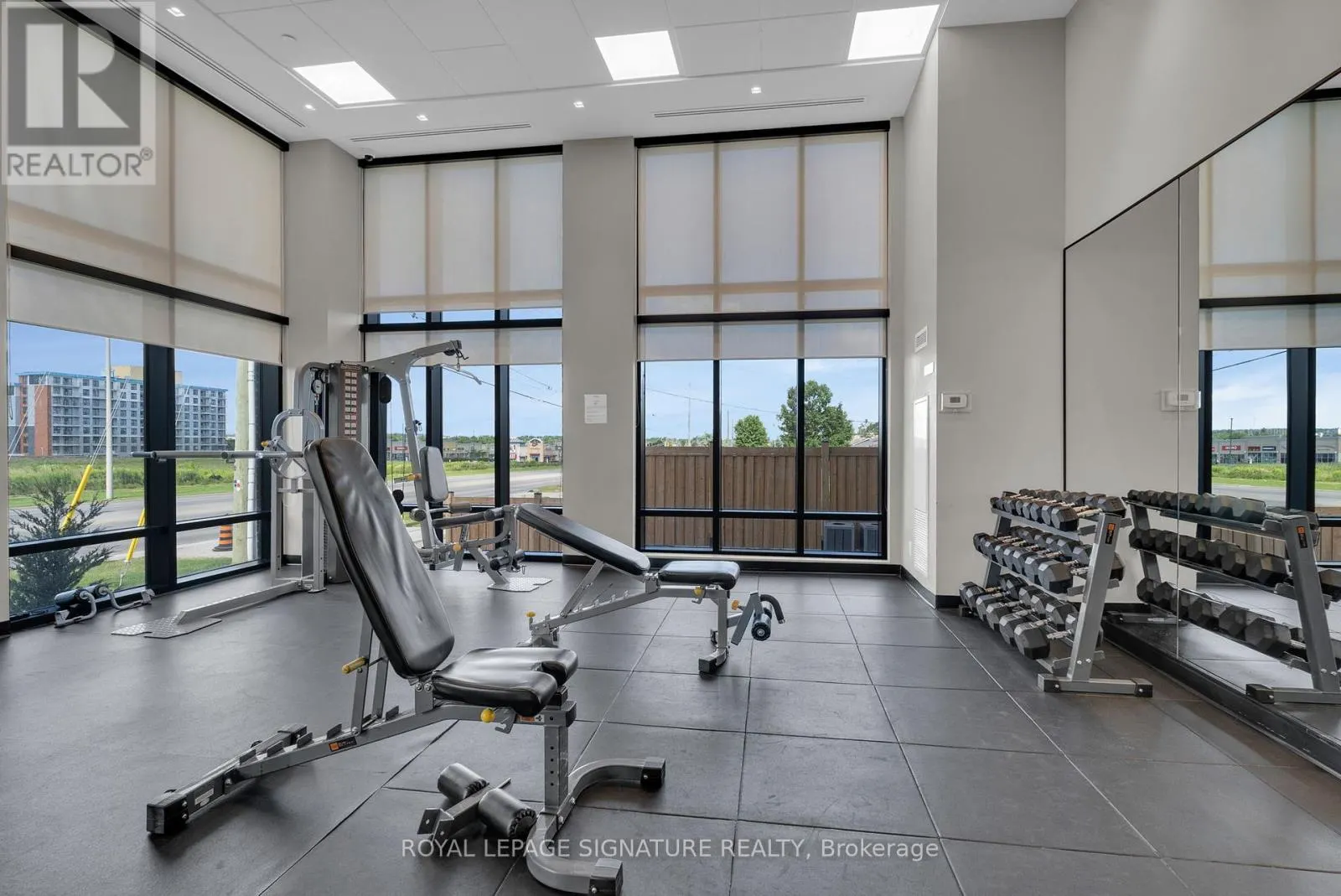 421 - 681 YONGE STREET