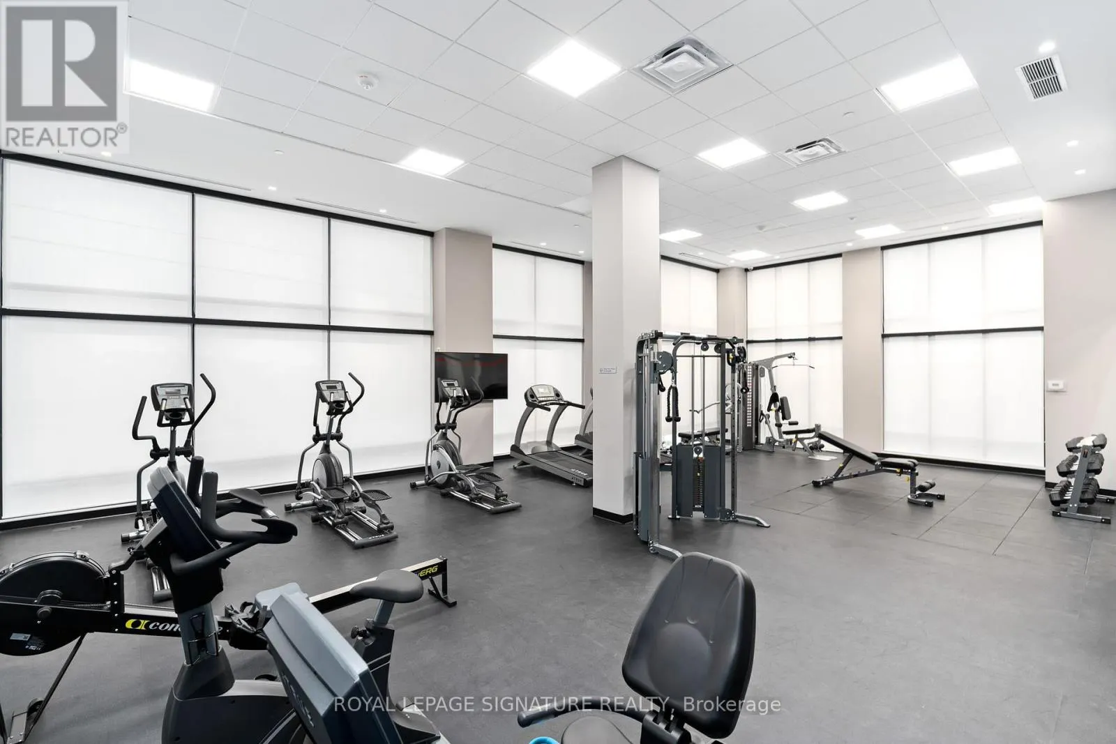 421 - 681 YONGE STREET