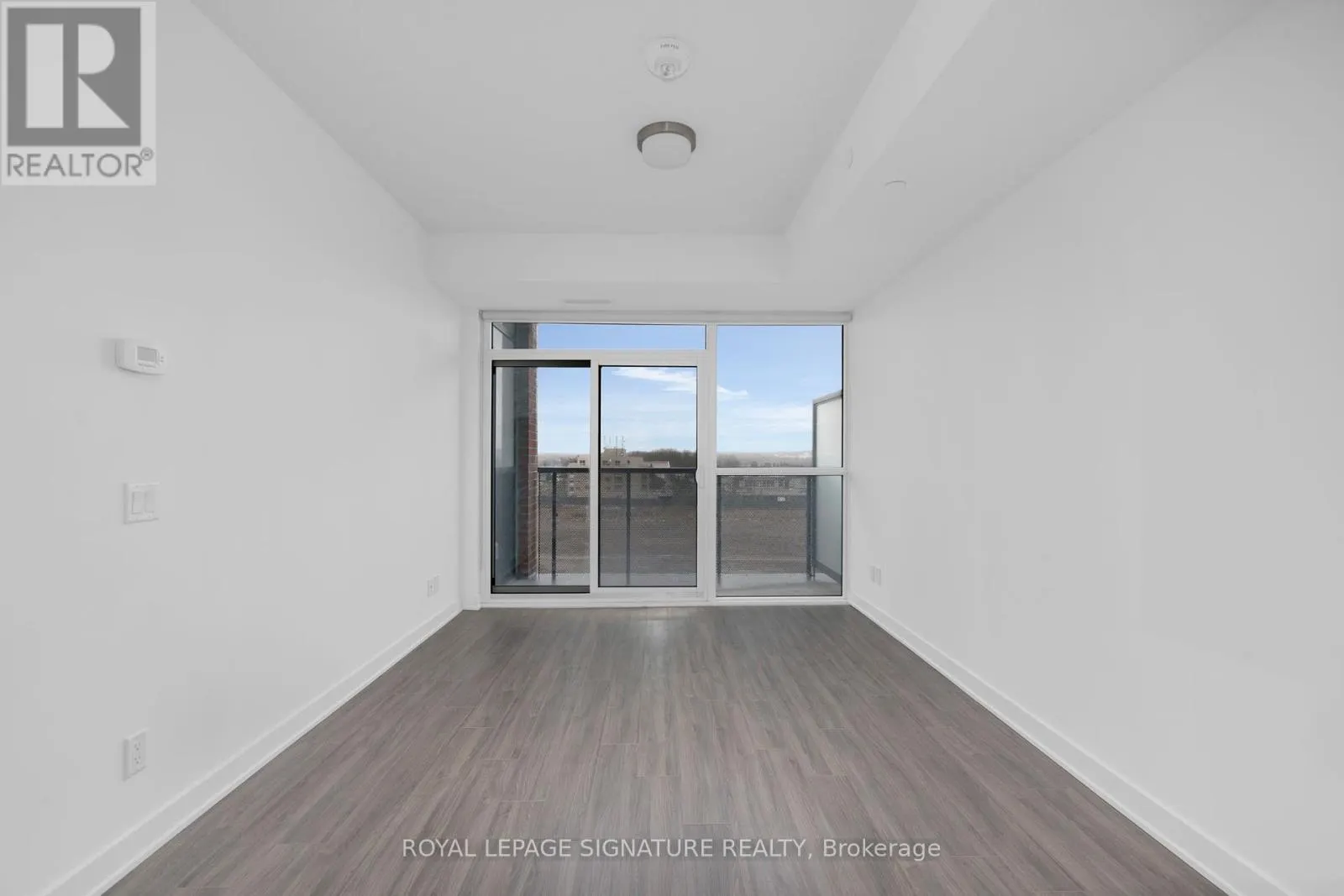 421 - 681 YONGE STREET