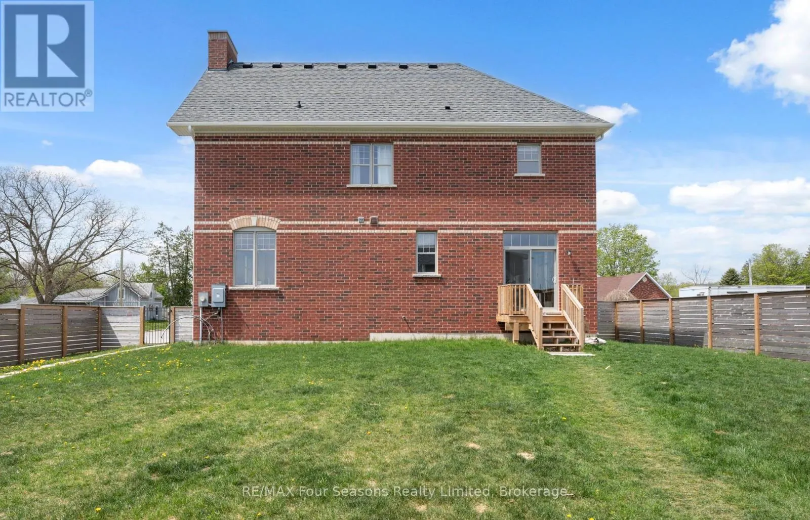 46 FRANCIS STREET E