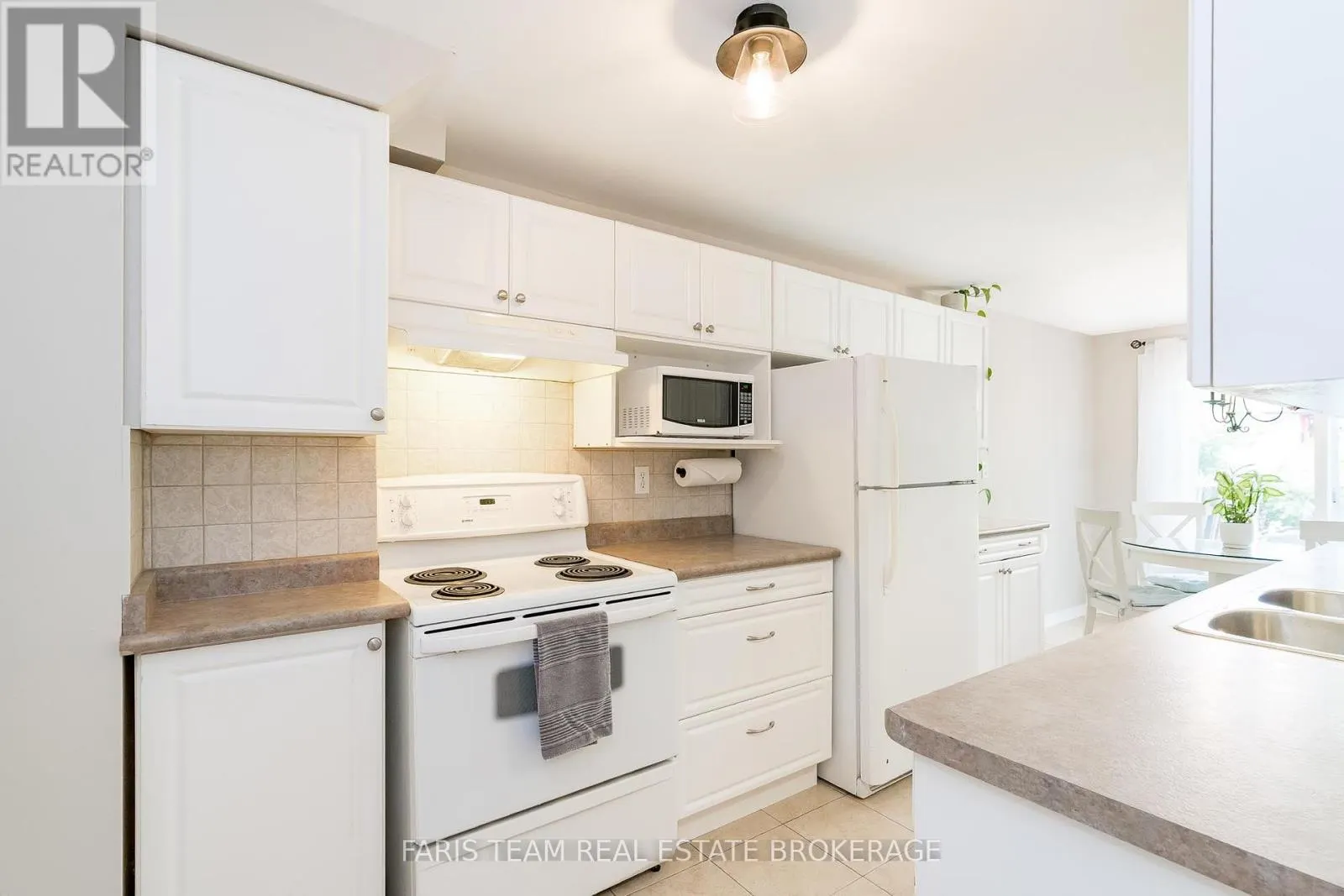 55 BARRETT CRESCENT